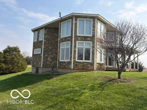 $569,000 | 14905 East 300 South, Elizabethtown, IN 47232