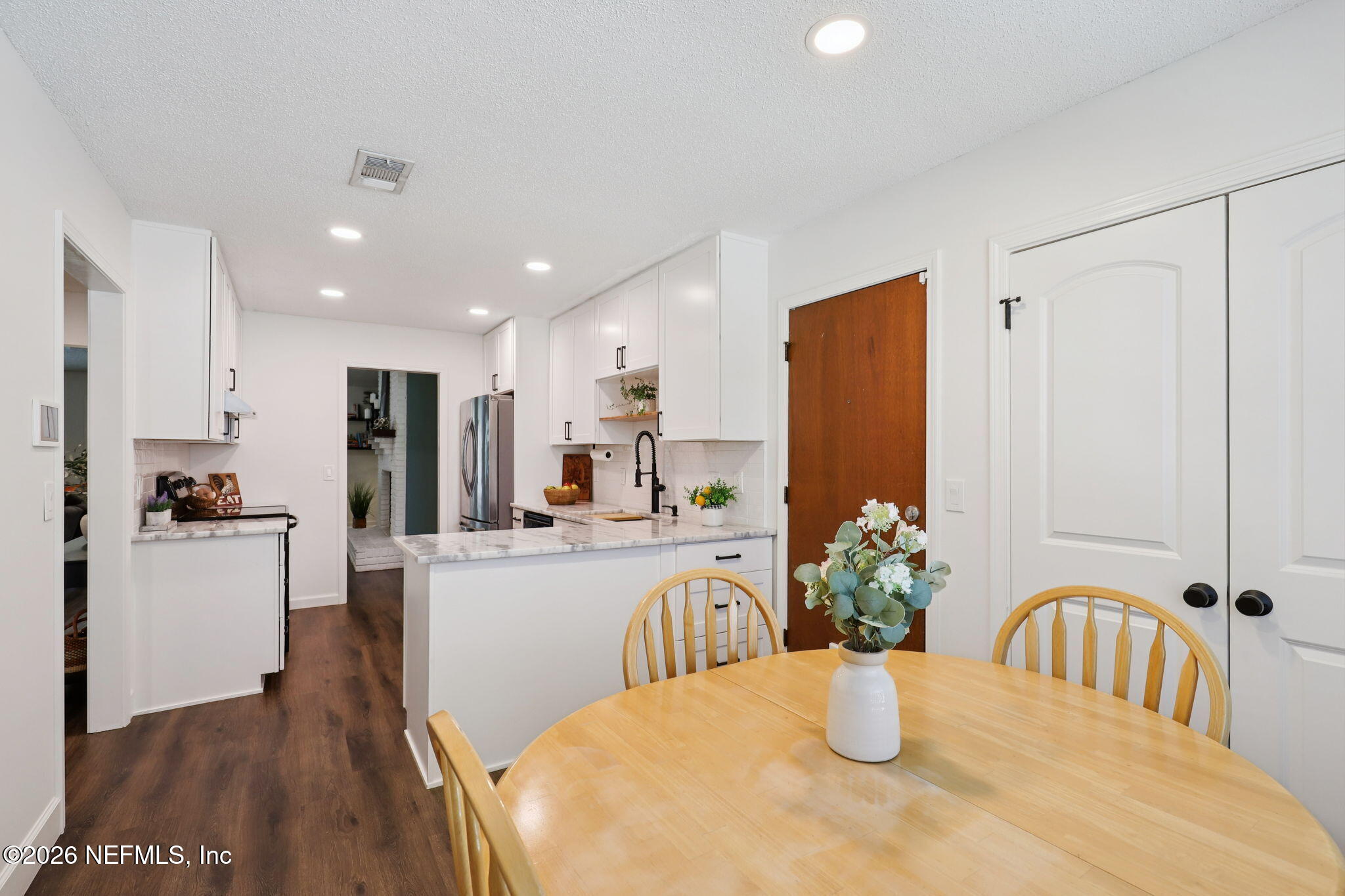 10122 Hawks Hollow Road Jacksonville, FL 32257 - Photo 22 of 46 Kitchen Breakfast Nook