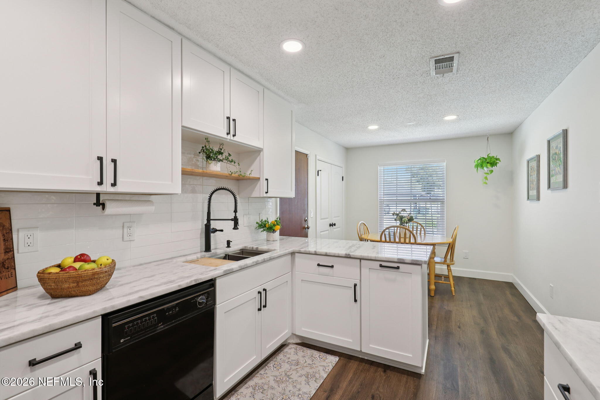 10122 Hawks Hollow Road Jacksonville, FL 32257 - Photo 27 of 46 Kitchen