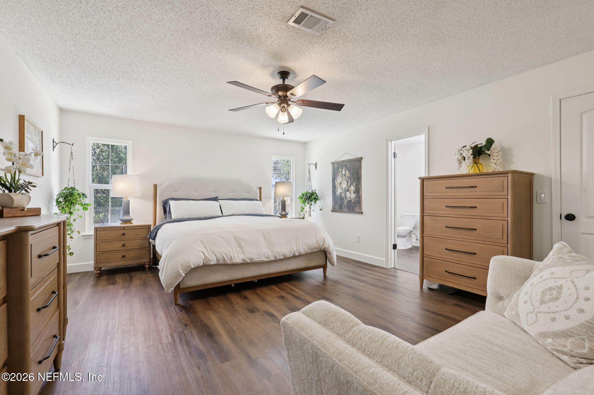 10122 Hawks Hollow Road Jacksonville, FL 32257 - Photo 5 of 46 Primary En Suite