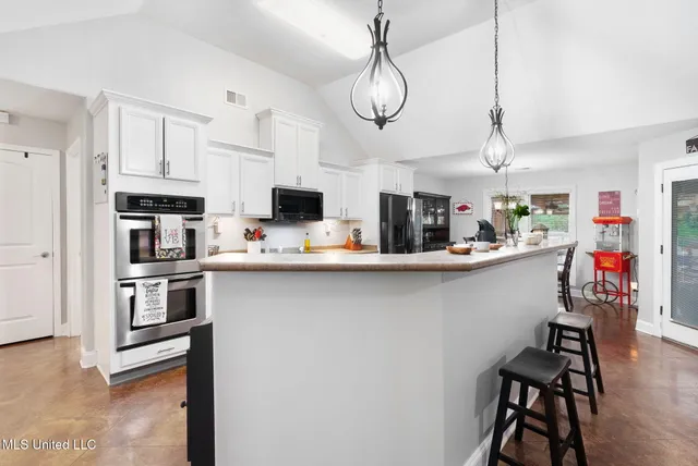 $345,000 | 114 Ethelyn Smith Drive, Senatobia, MS 38668