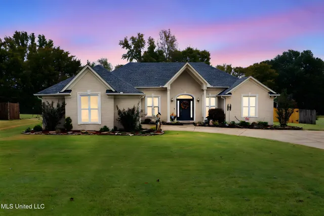 $345,000 | 114 Ethelyn Smith Drive, Senatobia, MS 38668