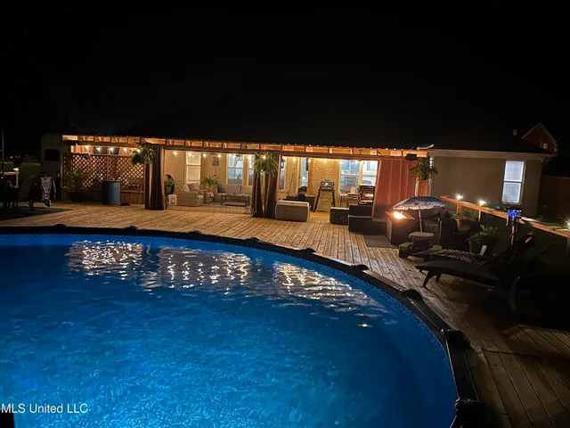 $345,000 | 114 Ethelyn Smith Drive, Senatobia, MS 38668