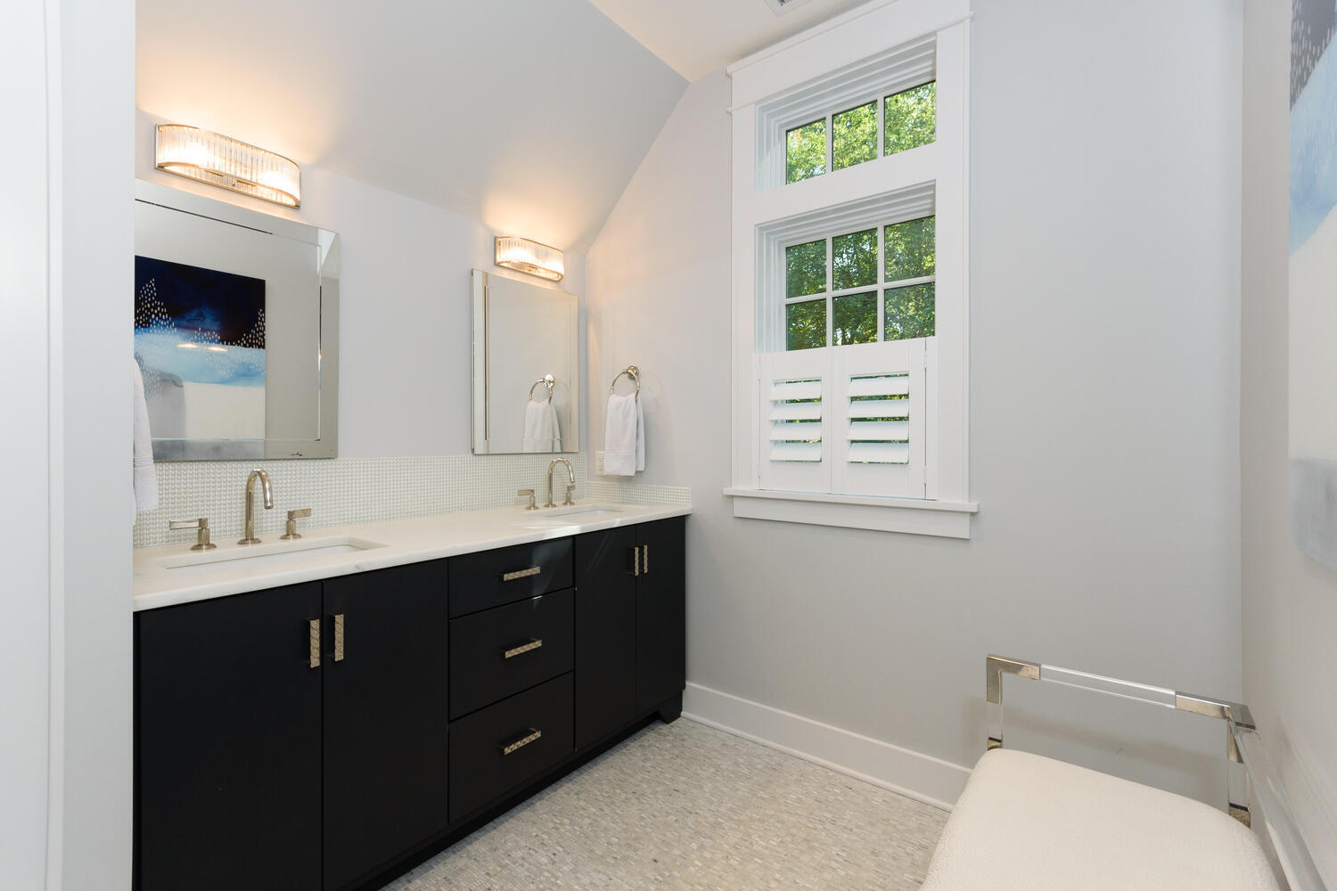 293 Hollow Tree Ridge Road Darien, CT 06820 - Photo 24 of 46 a bathroom with a sink a toilet and a mirror