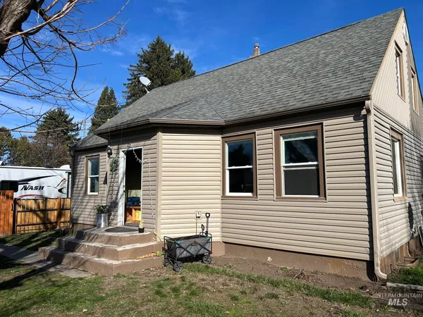 $379,500 | 3837 16th Street, Lewiston, ID 83501