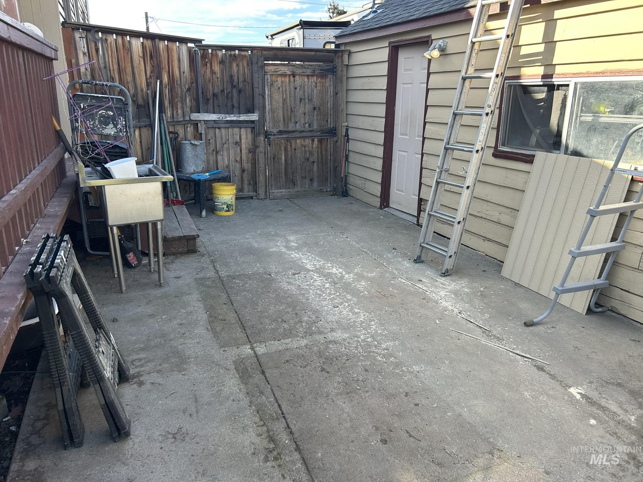 3837 16th Street Lewiston, ID 83501 - Photo 30 of 42 View of patio / terrace