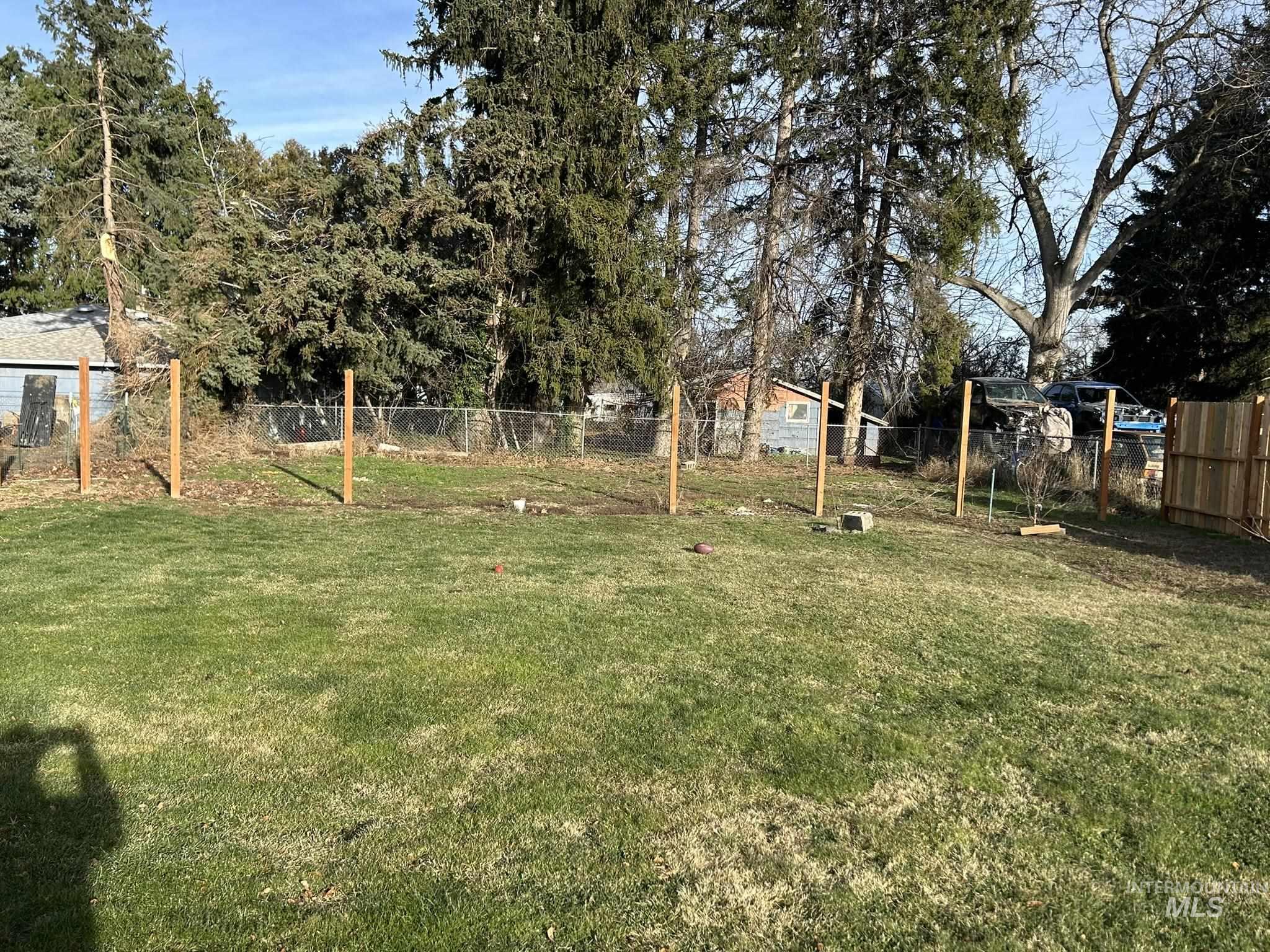 3837 16th Street Lewiston, ID 83501 - Photo 34 of 42 View of yard