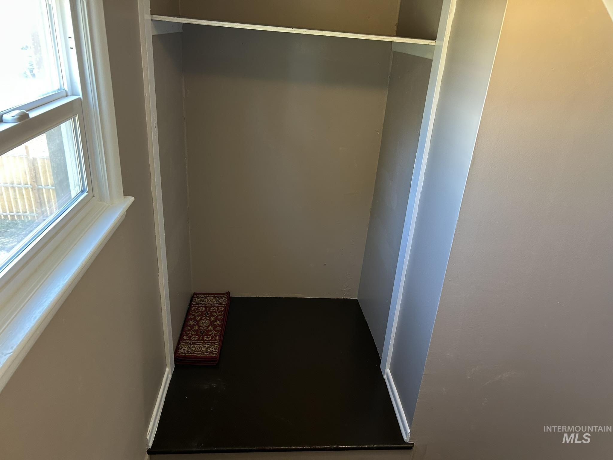 3837 16th Street Lewiston, ID 83501 - Photo 10 of 42 View of closet