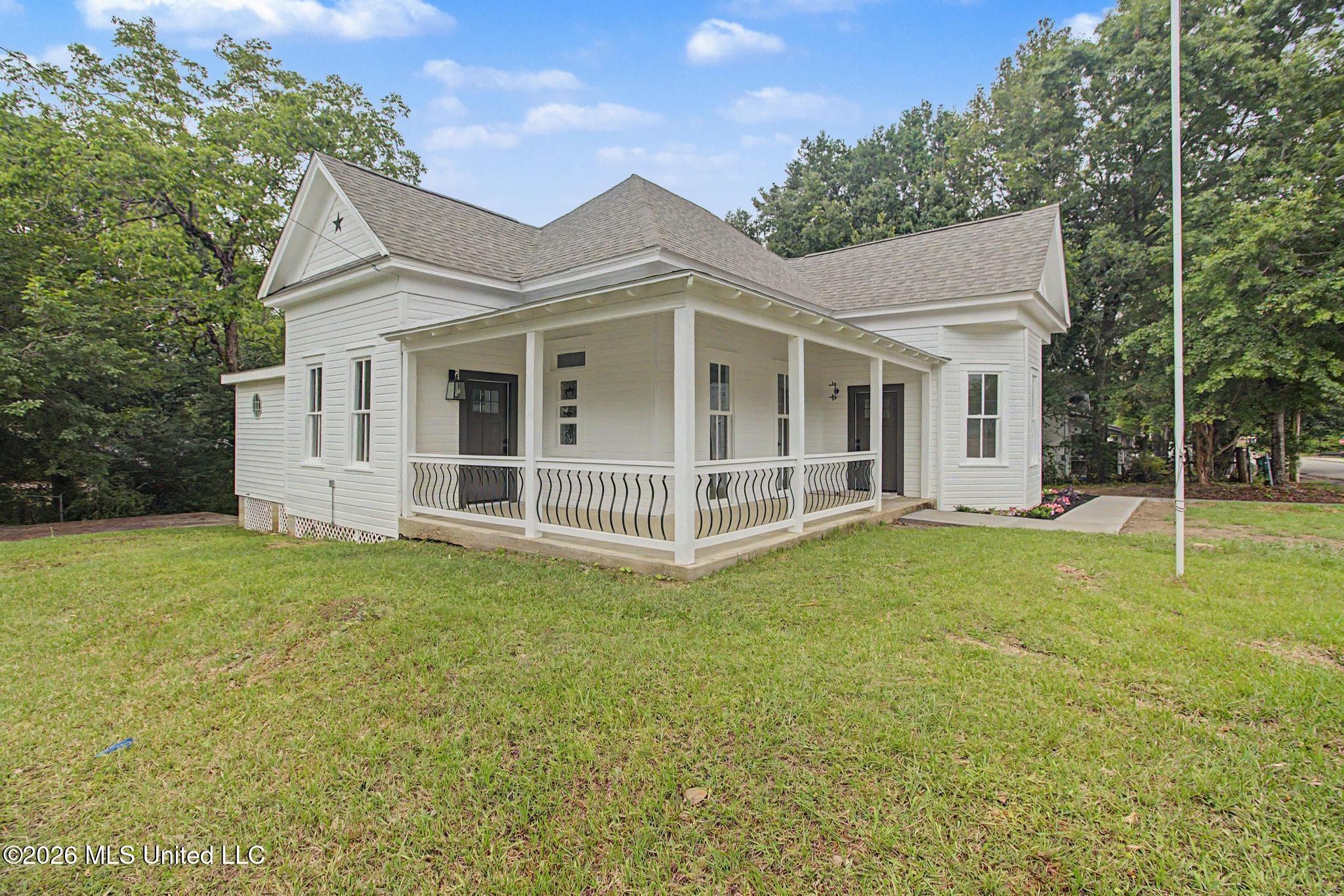 103 3rd Street North Wiggins, MS 39577 - Photo 3 of 25 02_43026 103 Third St S