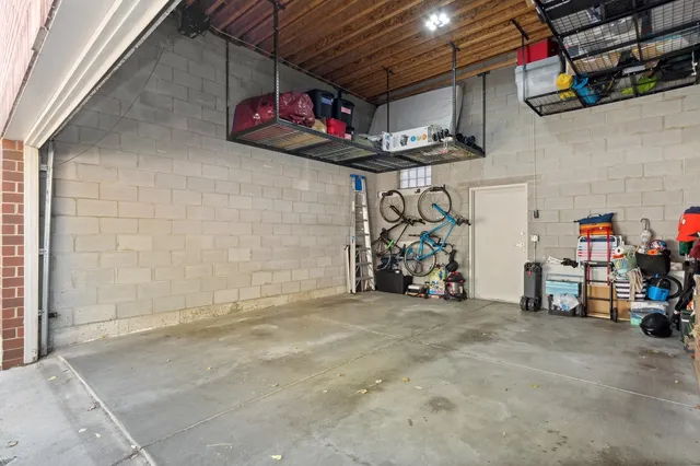 $585,000 | 4717 North Clark Street, Unit 2S, Chicago, IL 60640