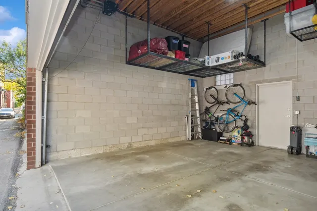 $585,000 | 4717 North Clark Street, Unit 2S, Chicago, IL 60640