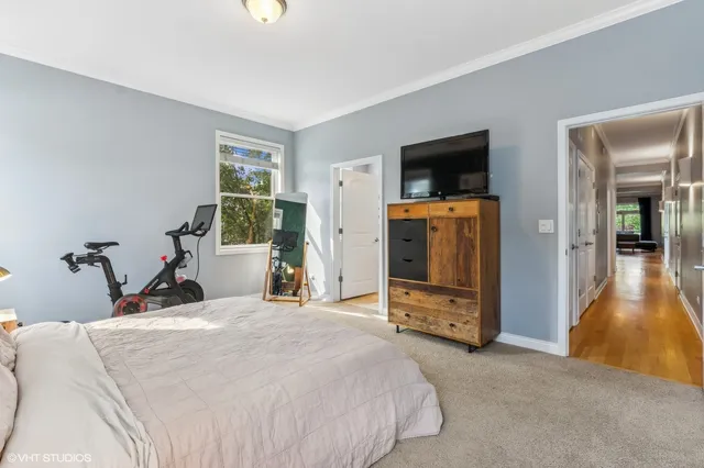 $585,000 | 4717 North Clark Street, Unit 2S, Chicago, IL 60640