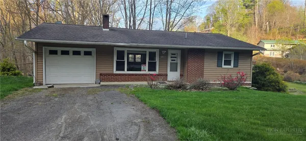 $3,000 | 536 North Carolina Highway 105 Bypass, Unit A, Boone, NC 28607