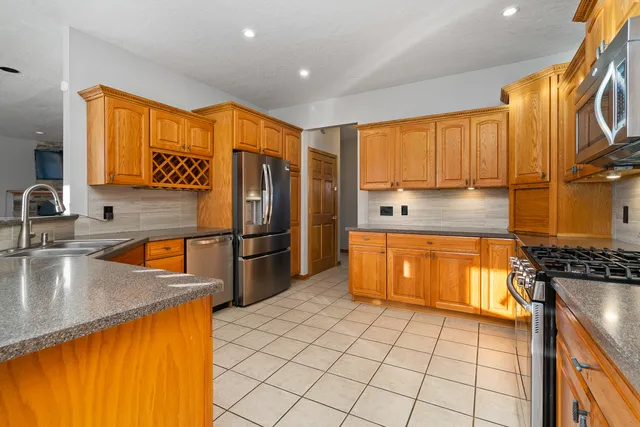 $599,900 | 3218 Woodhaven Drive, Bourbonnais, IL 60914