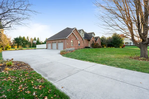 $575,000 | 3218 Woodhaven Drive, Bourbonnais, IL 60914