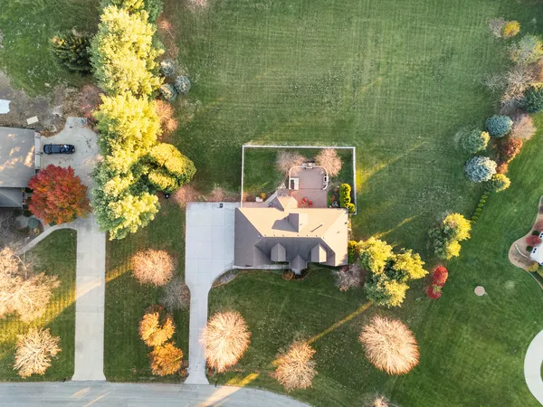 $575,000 | 3218 Woodhaven Drive, Bourbonnais, IL 60914
