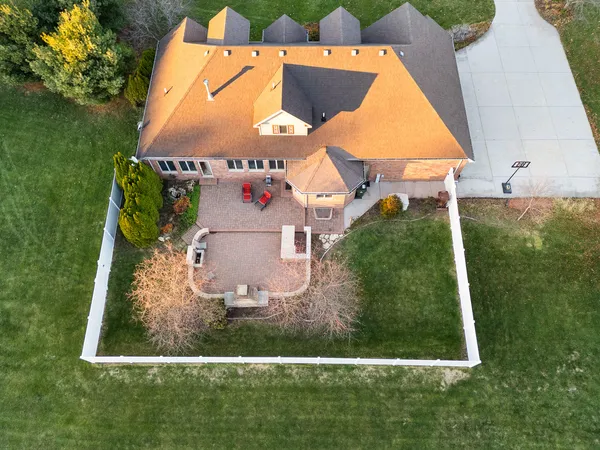 $575,000 | 3218 Woodhaven Drive, Bourbonnais, IL 60914