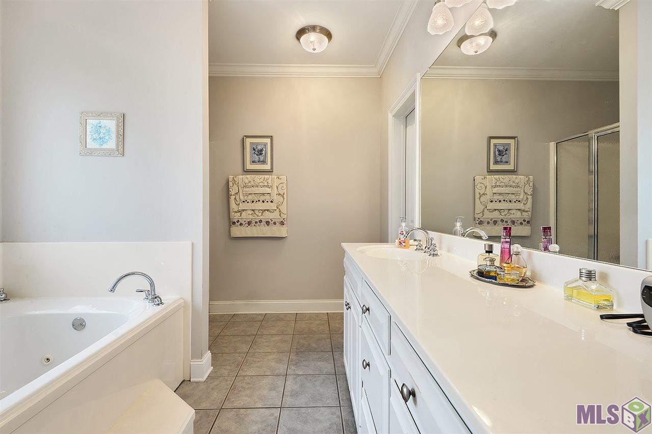 7025 Port Hudson-Pride Road Zachary, LA 70791 - Photo 9 of 14 Gallery Image 9