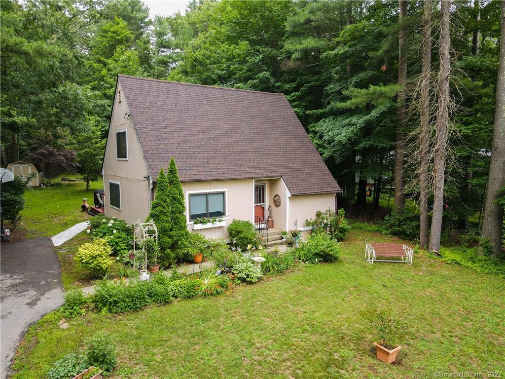 Welcome to 385 Cabin Road in Colchester!