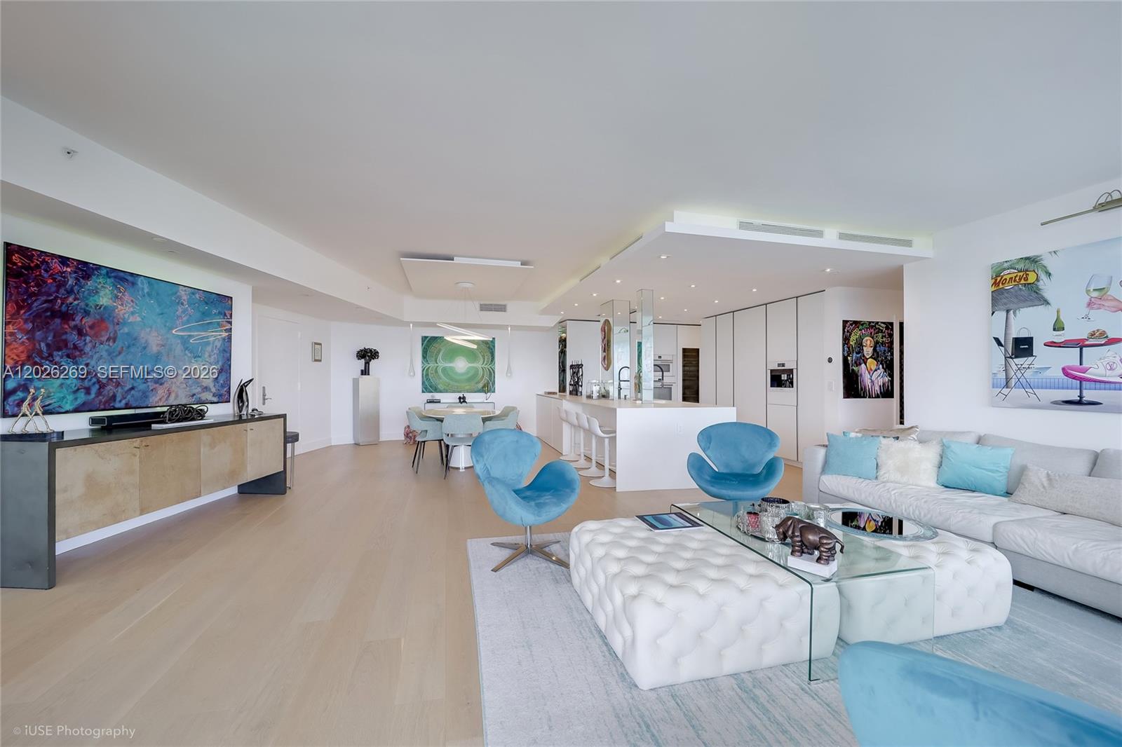 400 Alton Road, Unit 1506 Miami Beach, FL 33139 - Photo 3 of 23
