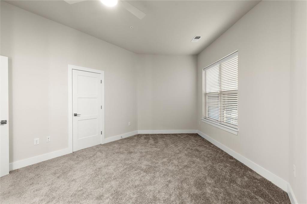 2648 Sandy Plains Road, Unit 218 Marietta, GA 30066 - Photo 26 of 44