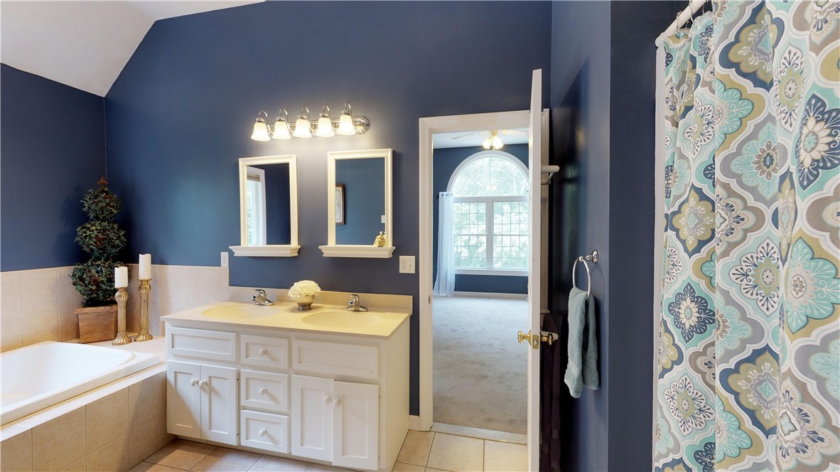 5 Riverbend Road Upton, MA 01568 - Photo 15 of 40 Gallery Image 15