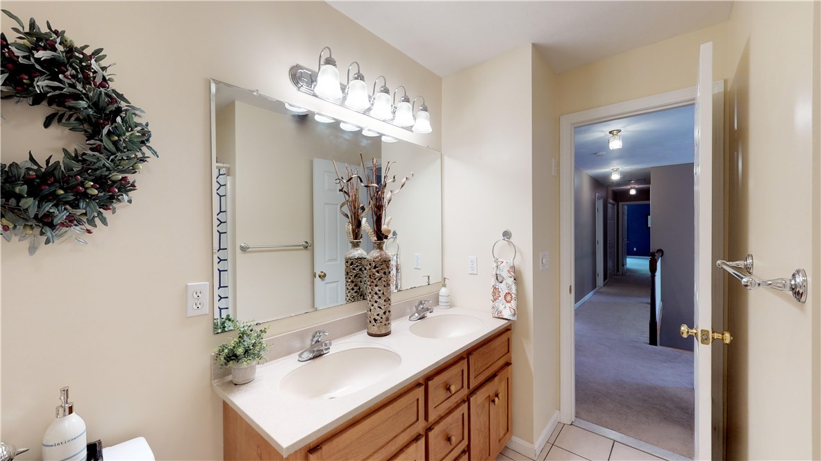 5 Riverbend Road Upton, MA 01568 - Photo 25 of 40 Gallery Image 25