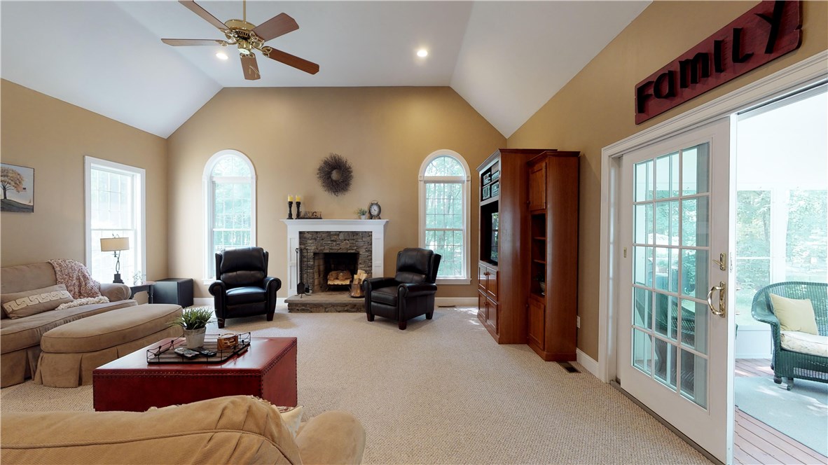 5 Riverbend Road Upton, MA 01568 - Photo 7 of 40 Gallery Image 7