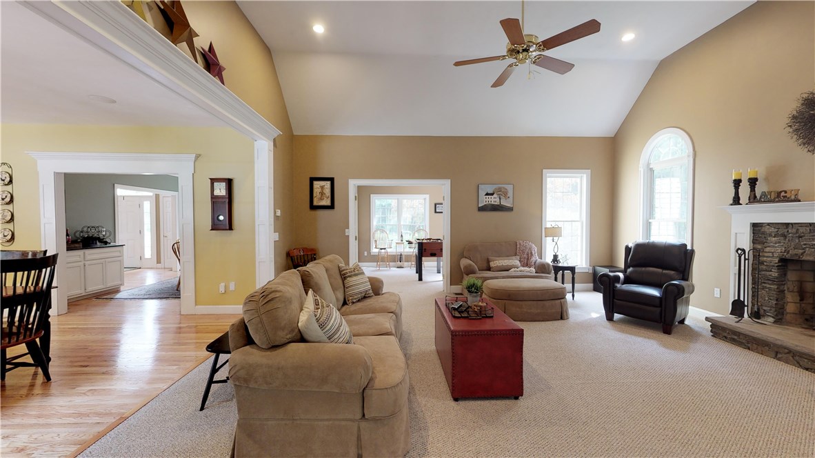 5 Riverbend Road Upton, MA 01568 - Photo 8 of 40 Gallery Image 8