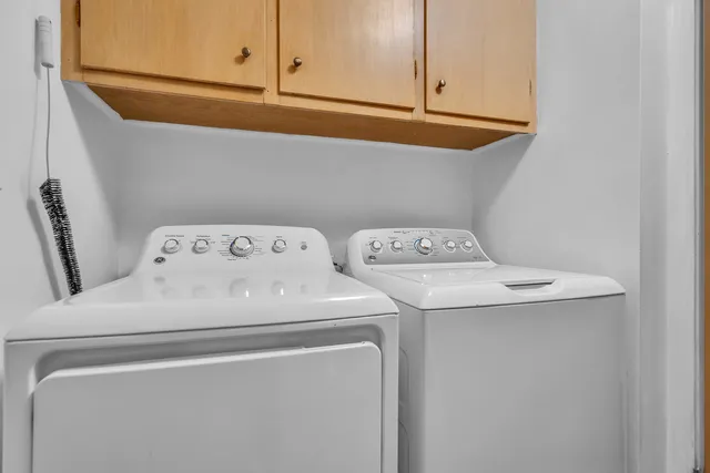 $525,000 | 32381 North Forest Drive, Grayslake, IL 60030