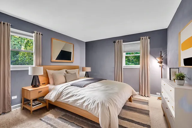 $525,000 | 32381 North Forest Drive, Grayslake, IL 60030