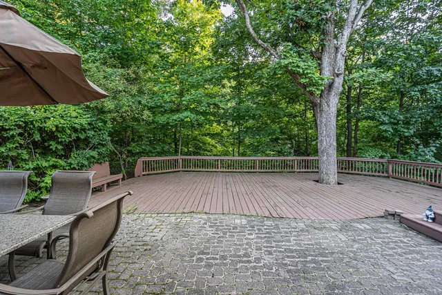 $525,000 | 32381 North Forest Drive, Grayslake, IL 60030