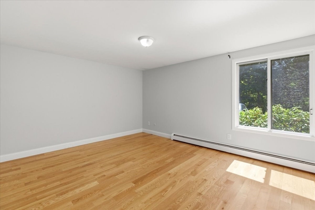 165 R Chestnut Street, Unit 2 Foxboro, MA 02035 - Photo 25 of 41
