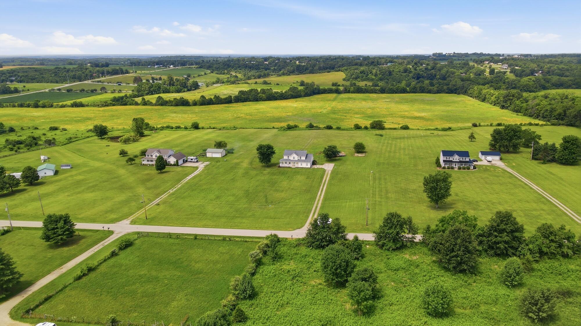 27611 Kime-Holderman Road Circleville, OH 43113 - Photo 3 of 89 014