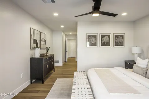 $1,350,000 | 3023 North 49th Street, Phoenix, AZ 85018