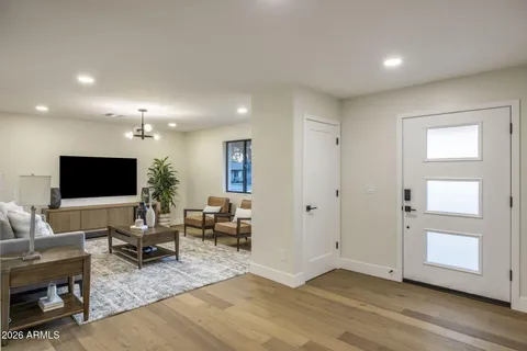 $1,350,000 | 3023 North 49th Street, Phoenix, AZ 85018