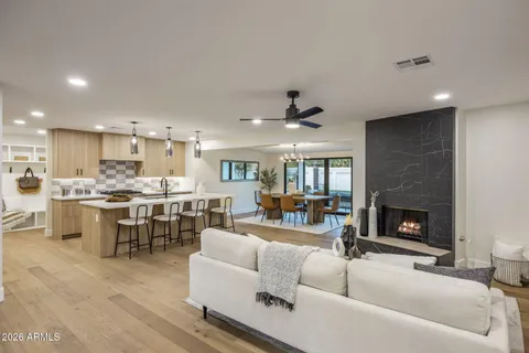 $1,350,000 | 3023 North 49th Street, Phoenix, AZ 85018