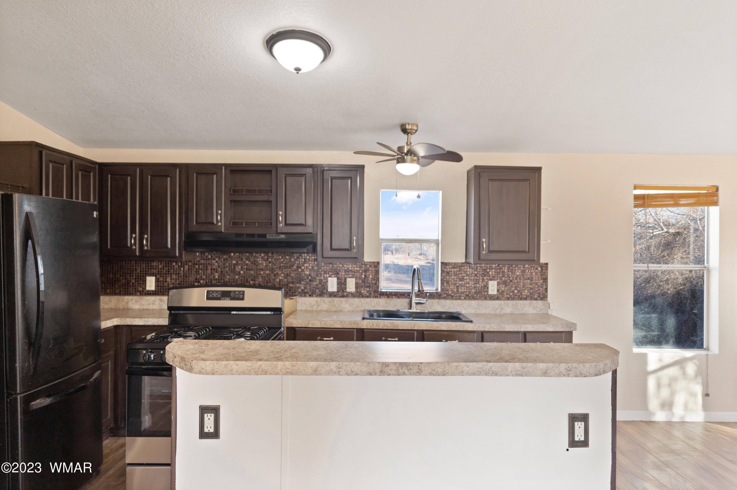 1496 French Road Winslow, AZ 86047 - Photo 19 of 35