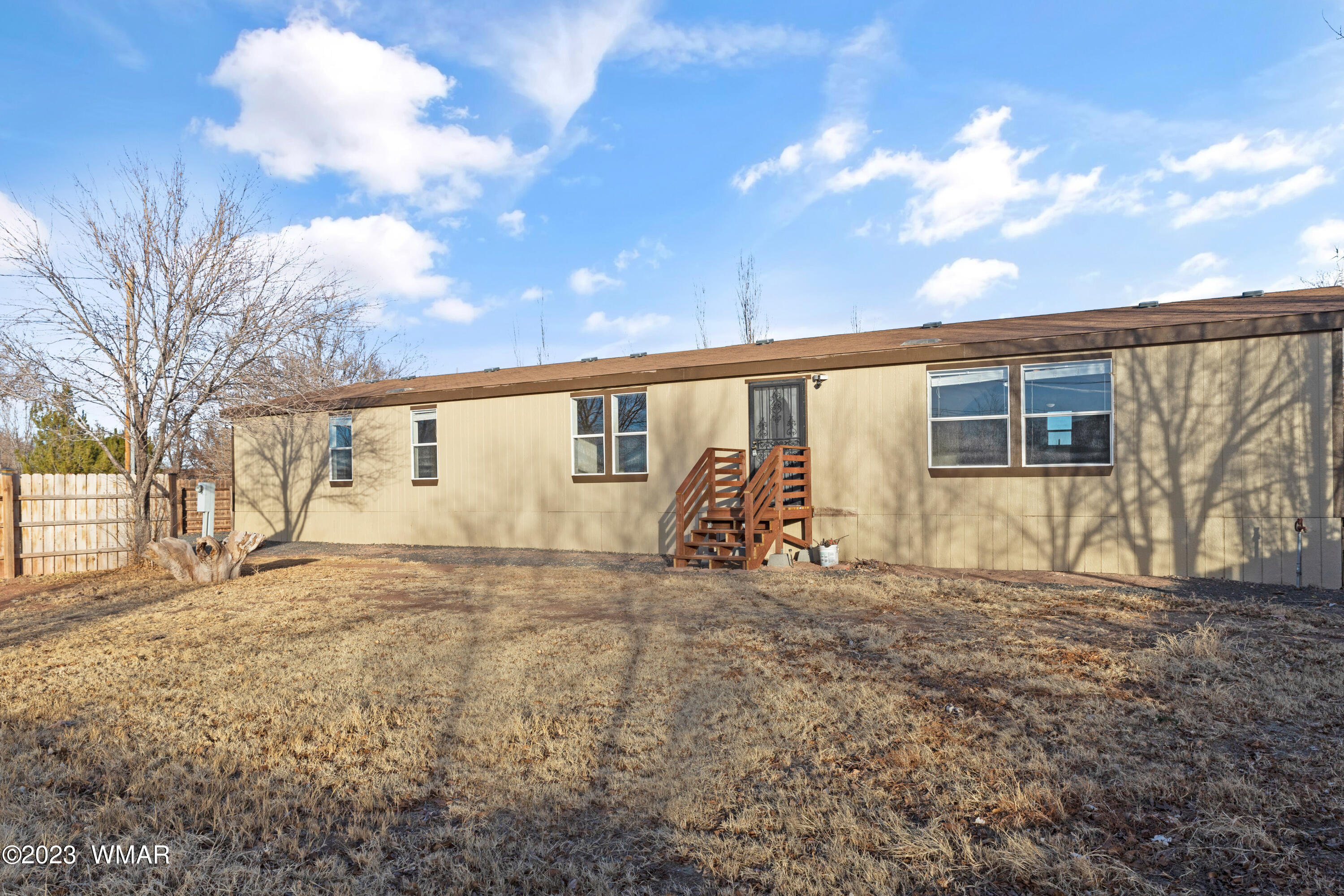 1496 French Road Winslow, AZ 86047 - Photo 3 of 35