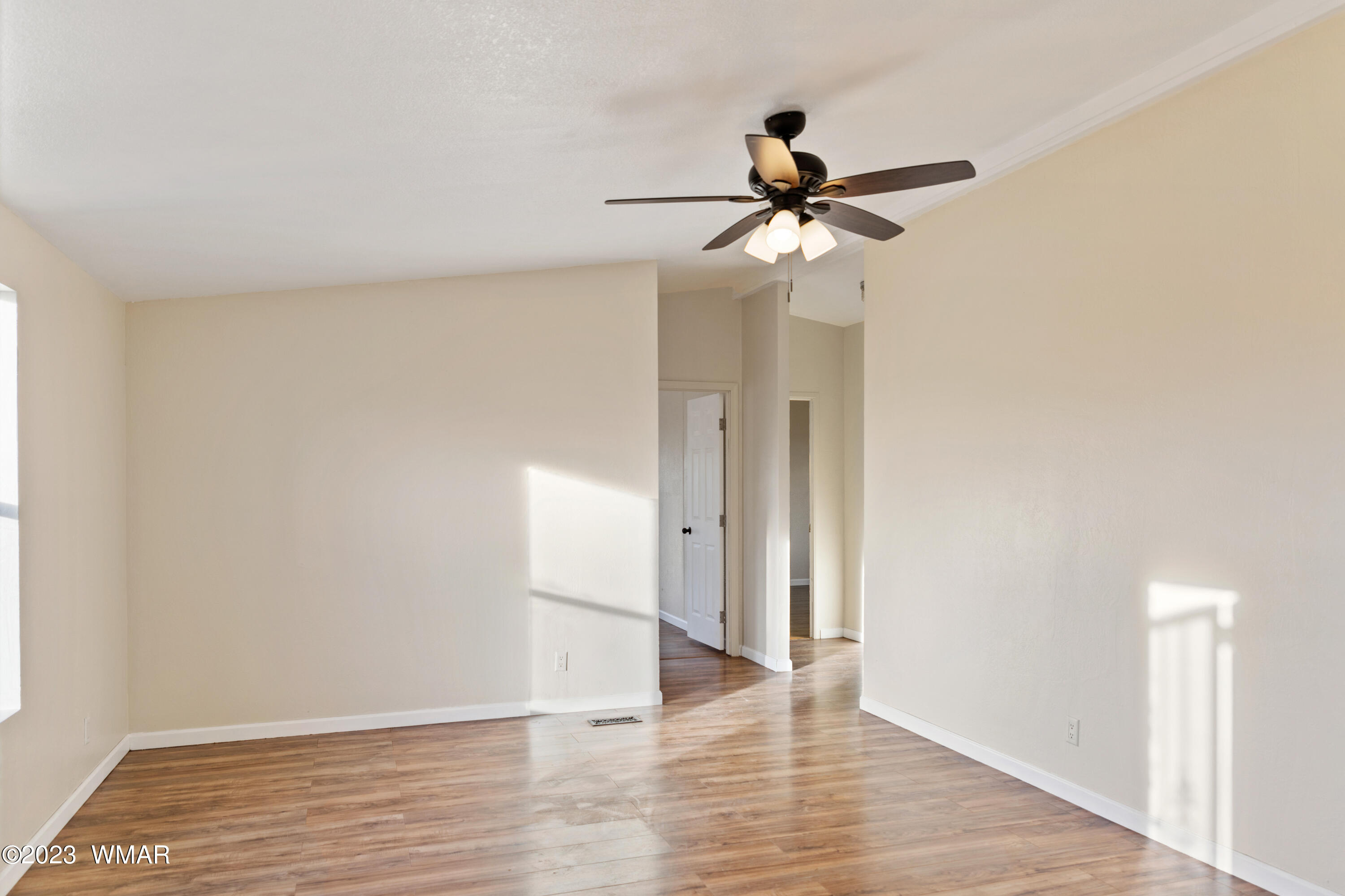 1496 French Road Winslow, AZ 86047 - Photo 10 of 35