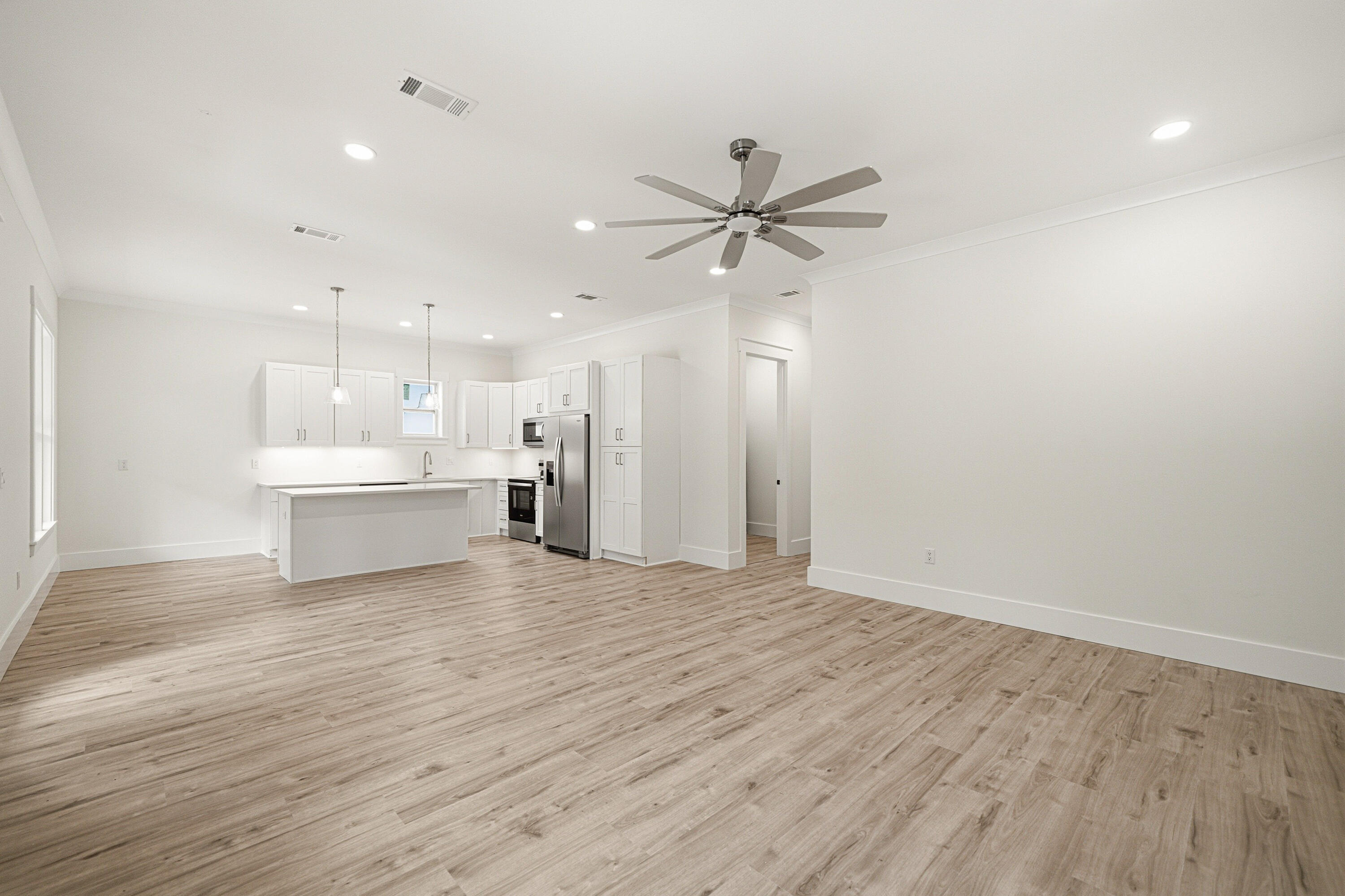 179 4th Street Santa Rosa Beach, FL 32459 - Photo 12 of 42 Living Space