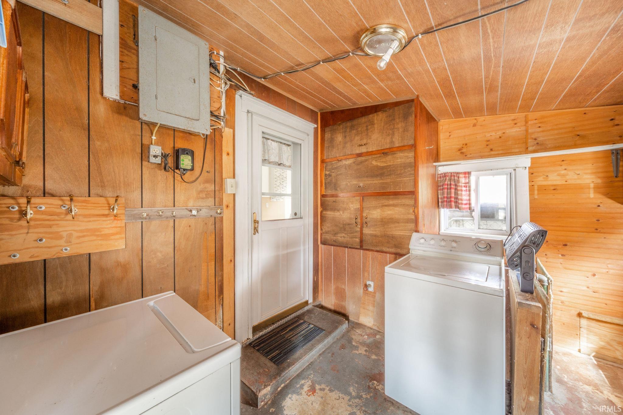 490 South Messick Road New Castle, IN 47362 - Photo 17 of 35 Gallery Image 17