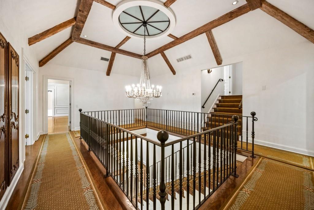 2485 West Wesley Road Northwest Atlanta, GA 30327 - Photo 43 of 84