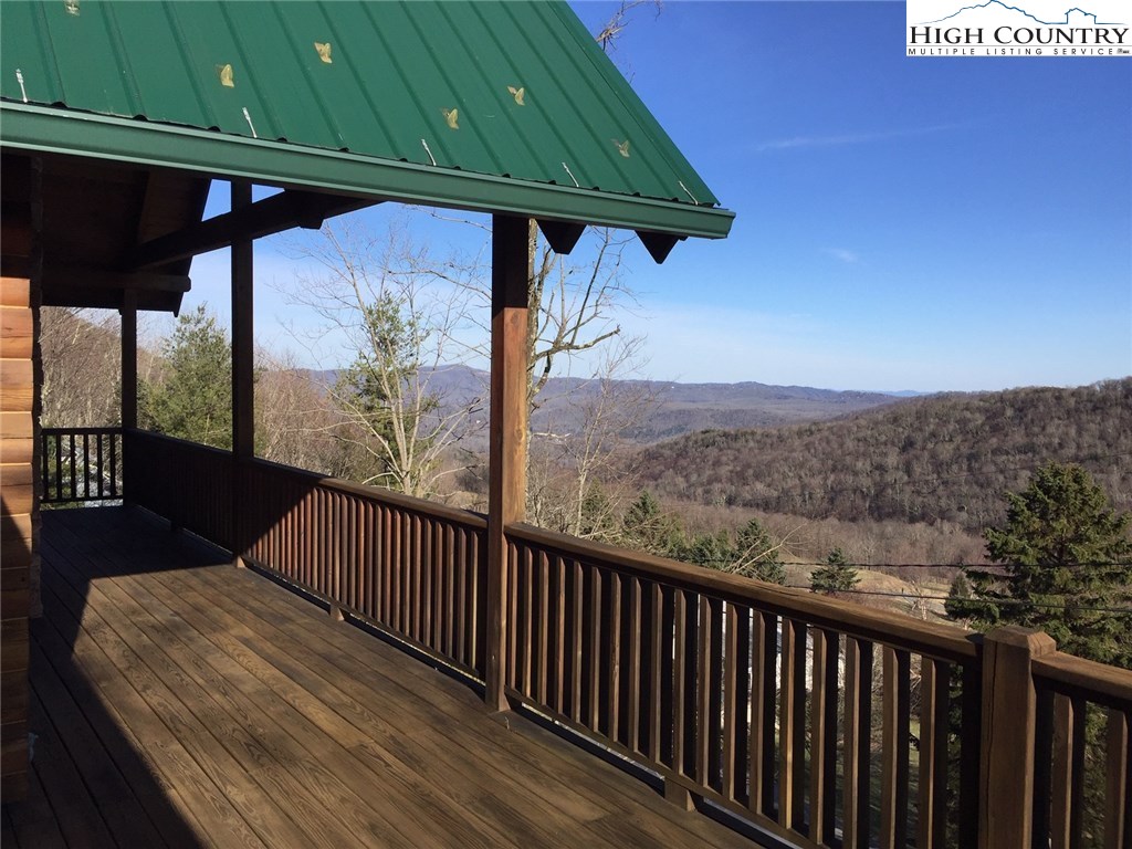 228 Skiview Road Seven Devils, NC 28604 - Photo 2 of 18 Gallery Image 2
