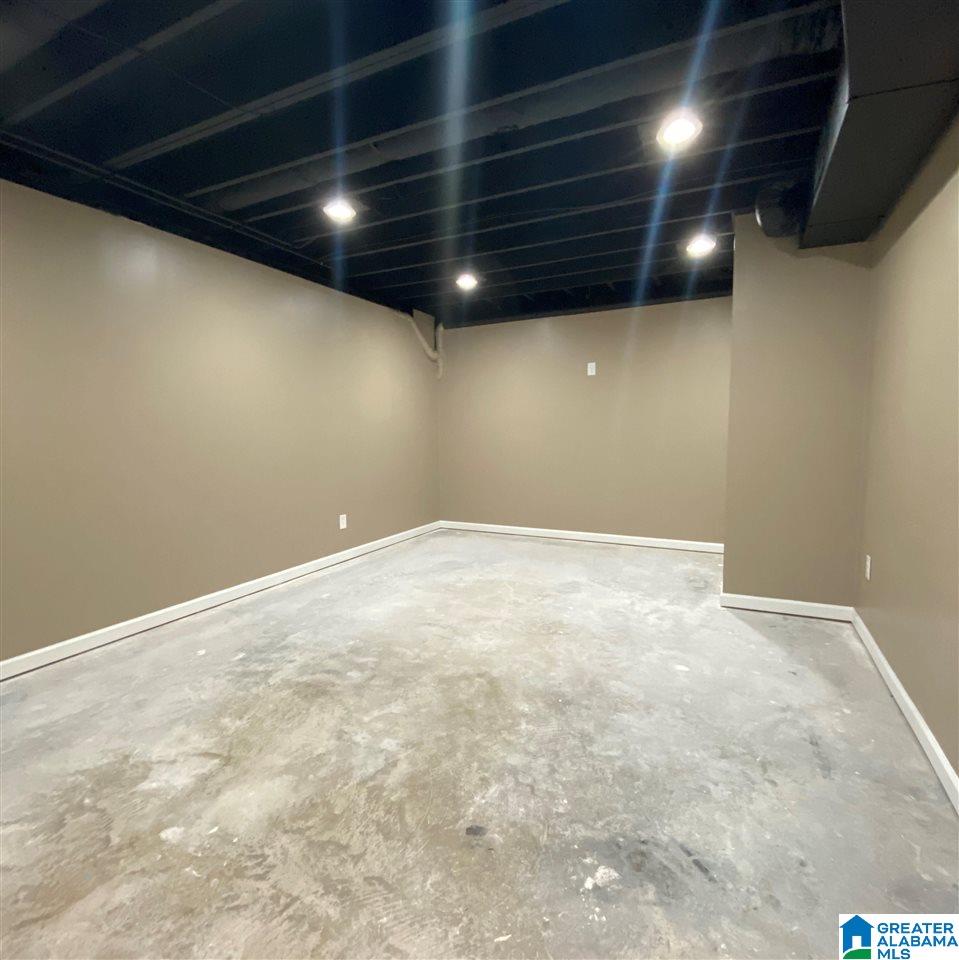 2190 Oscar Bradford Road Hayden, AL 35079 - Photo 27 of 33