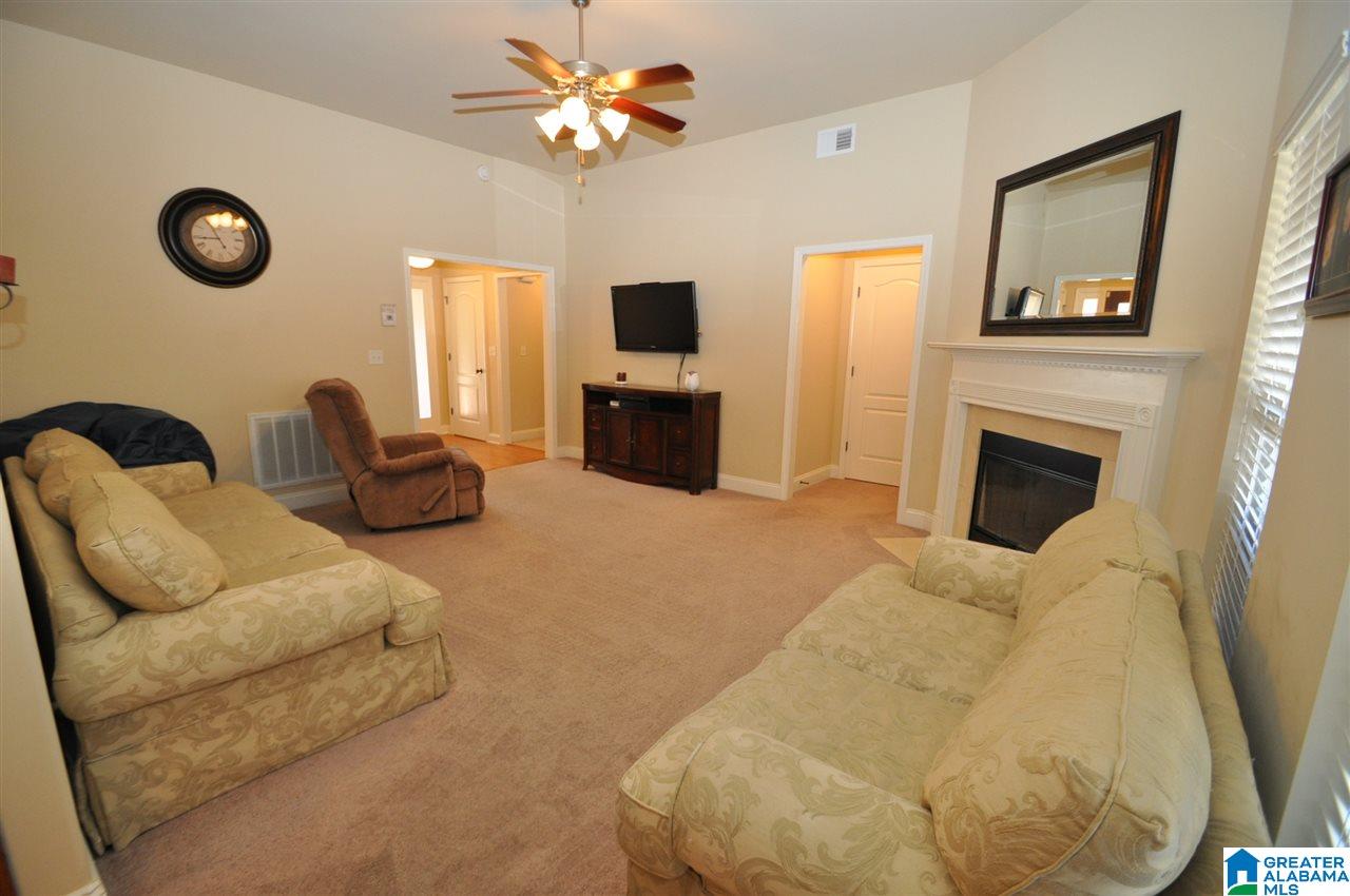 601 Hidden Brook Trail Alabaster, AL 35114 - Photo 2 of 4