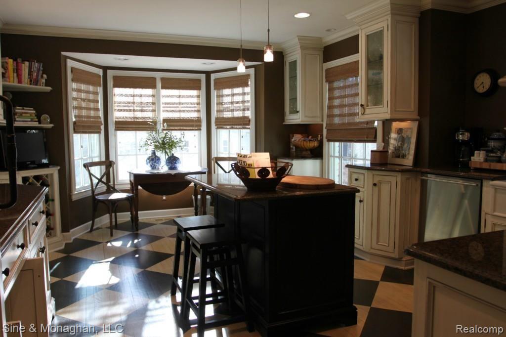 473 Lincoln Road Grosse Pointe, MI 48230 - Photo 5 of 26 IMG_3303.jpg