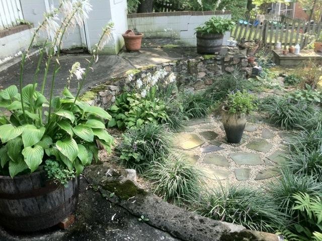 3006 Corbieshaw Road Southwest Roanoke, VA 24015 - Photo 47 of 47 Landscaping