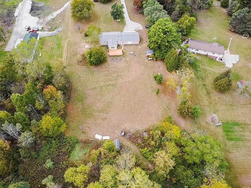 14392 North Vassar Road Millington, MI 48746 - Photo 20 of 95 50191154-6289dae8-3182-4c04-9c37-755b4aca9c8f.JPG