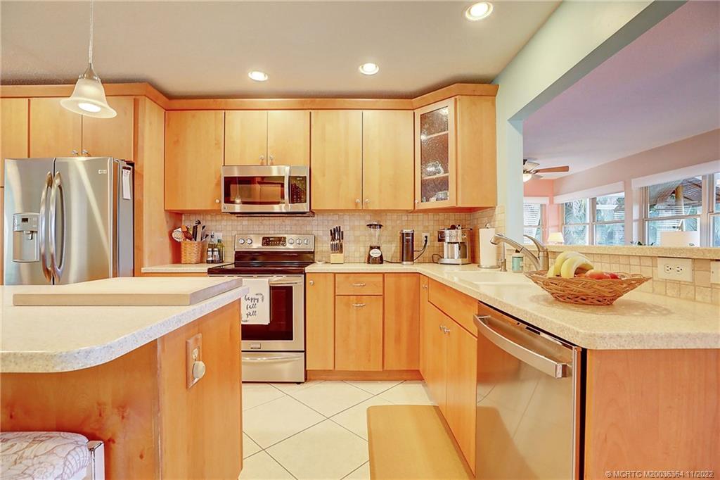649 Southwest Linden Street Stuart, FL 34997 - Photo 18 of 41 Gallery Image 18